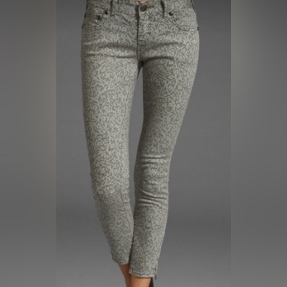 FREE PEOPLE Gray Lace Zip Ankle Skinny Jeans Size 26x26 Boho Festival Chic